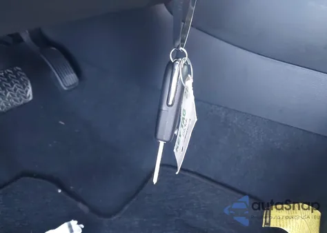 2025 Toyota Corolla Le из США, поврежденный, VIN 5YFB4MDE0SP317960